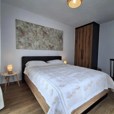 Aparktion Nyaraló Akrotíri